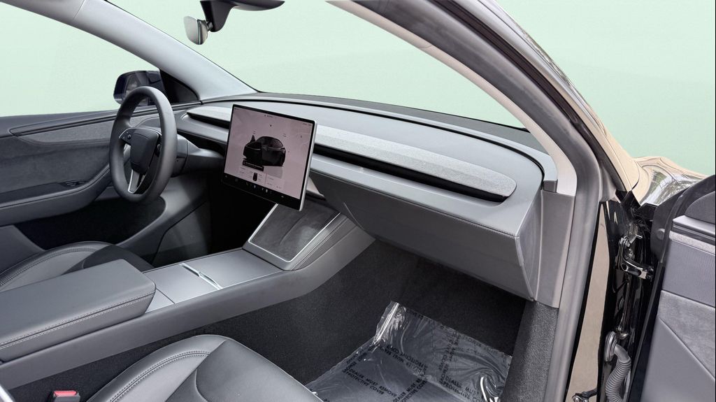 2026 Tesla MODEL Y PREMIUM REAR-WHEEL DRIVE — фото 37