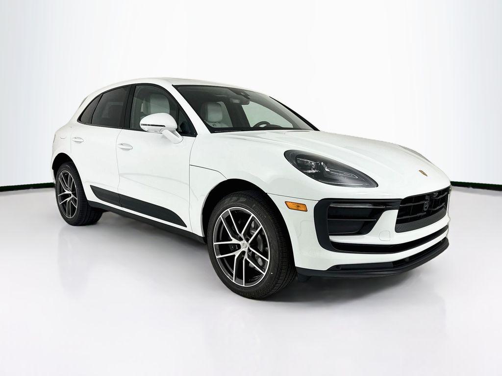 صورة 7 لـ 2026 Porsche MACAN