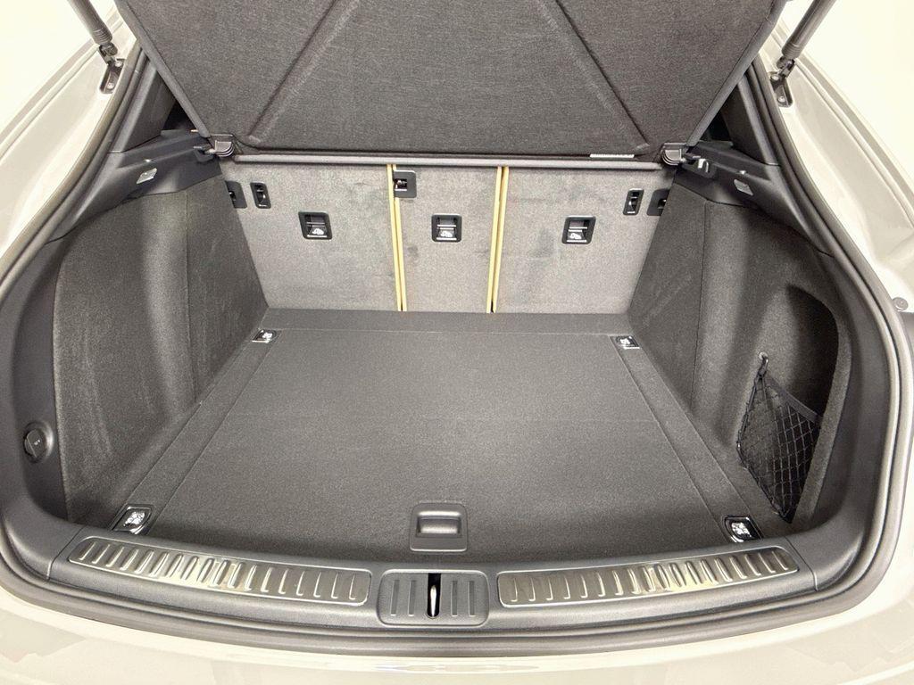 صورة مصغرة 28 لـ 2026 Porsche MACAN
