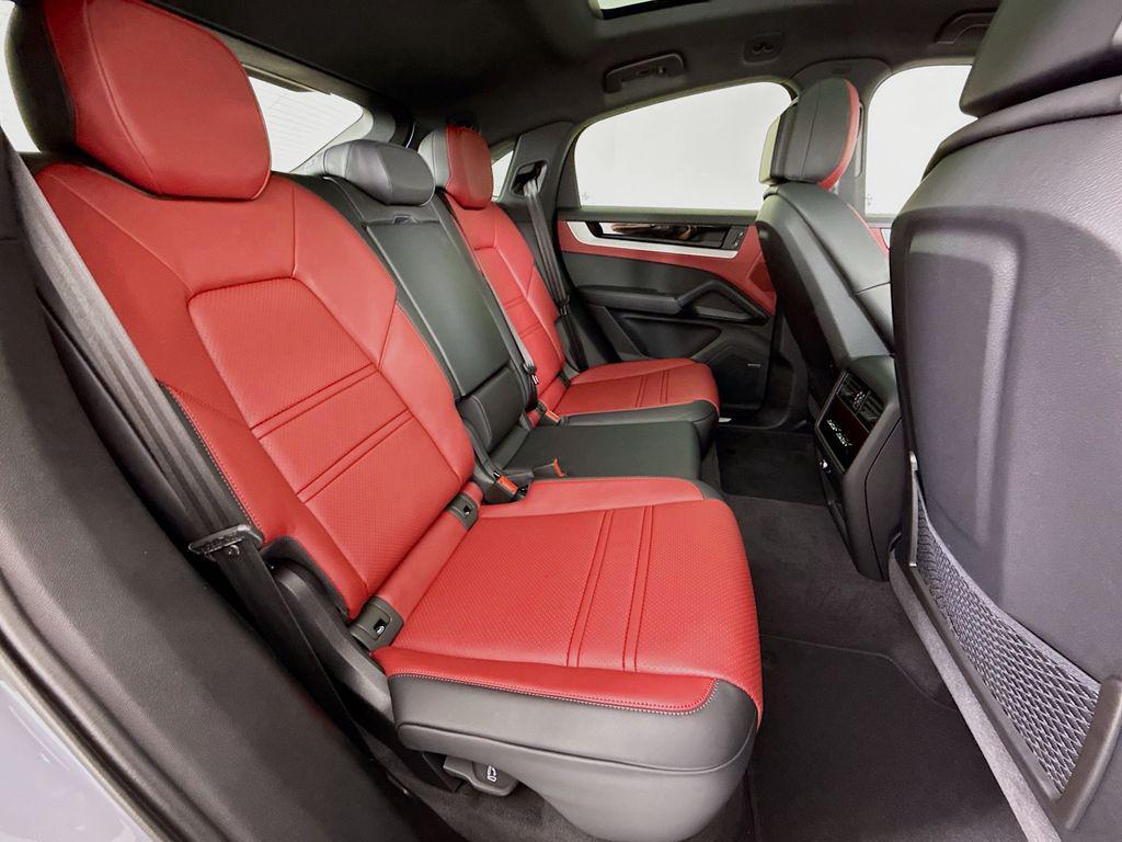 صورة مصغرة 29 لـ 2026 Porsche CAYENNE