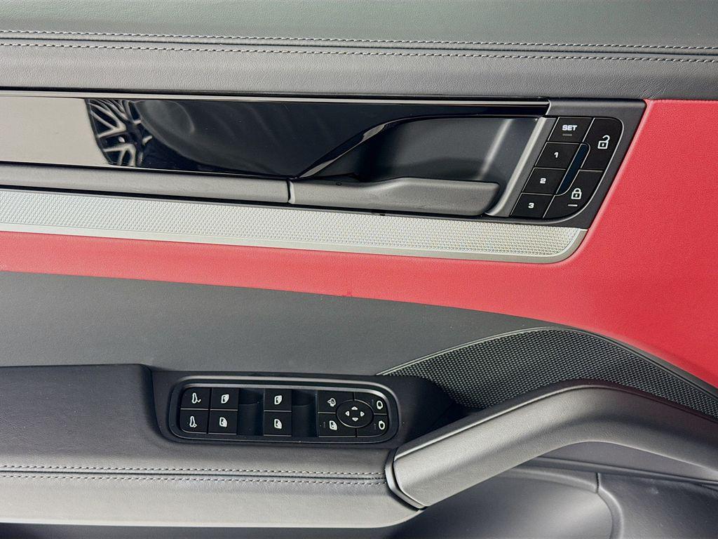 صورة مصغرة 11 لـ 2026 Porsche CAYENNE