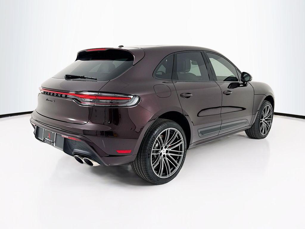 صورة 9 لـ 2026 Porsche MACAN