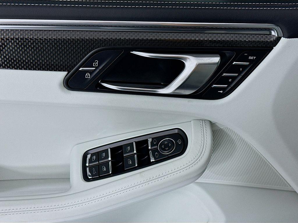 2026 Porsche MACAN — миниатюра 11