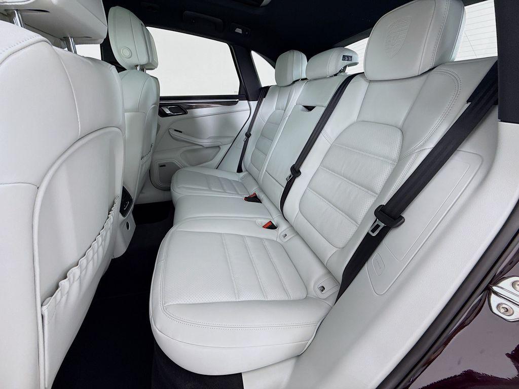 2026 Porsche MACAN — миниатюра 27