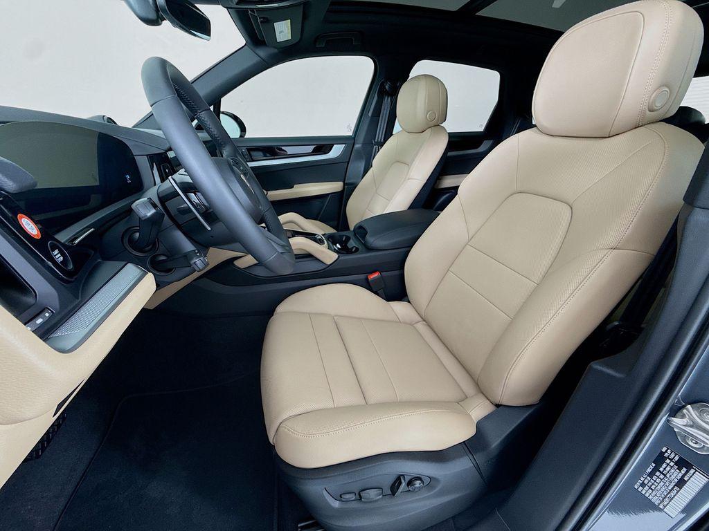 2026 Porsche CAYENNE 缩略图 5