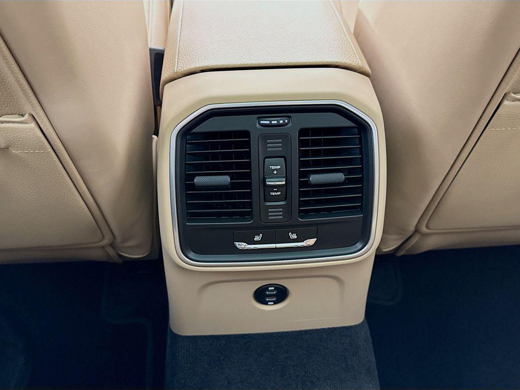 صورة مصغرة 29 لـ 2026 Porsche MACAN
