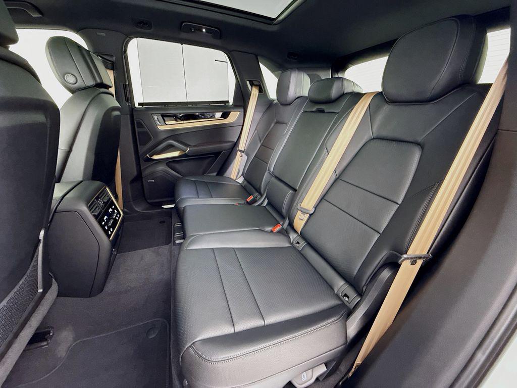 صورة مصغرة 25 لـ 2026 Porsche CAYENNE