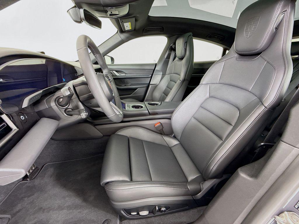 صورة 5 لـ 2026 Porsche TAYCAN 4