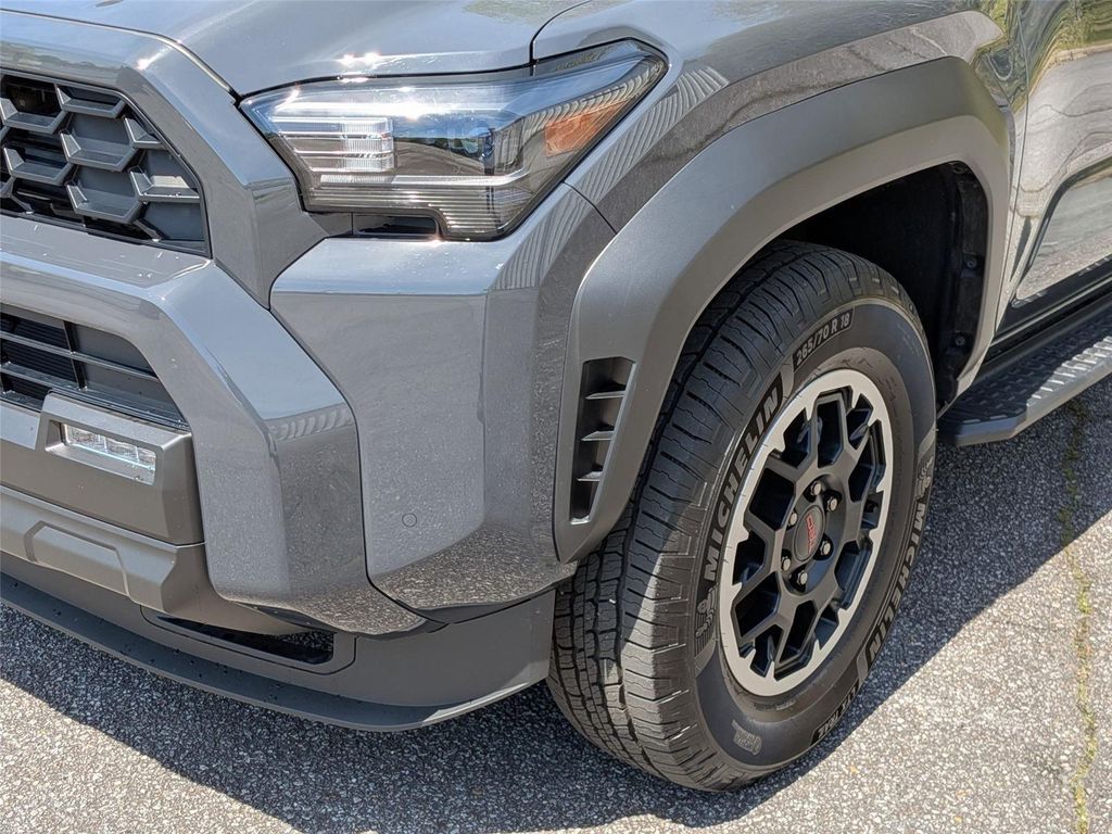 2025 Toyota 4RUNNER TRD OFF ROAD — фото 9