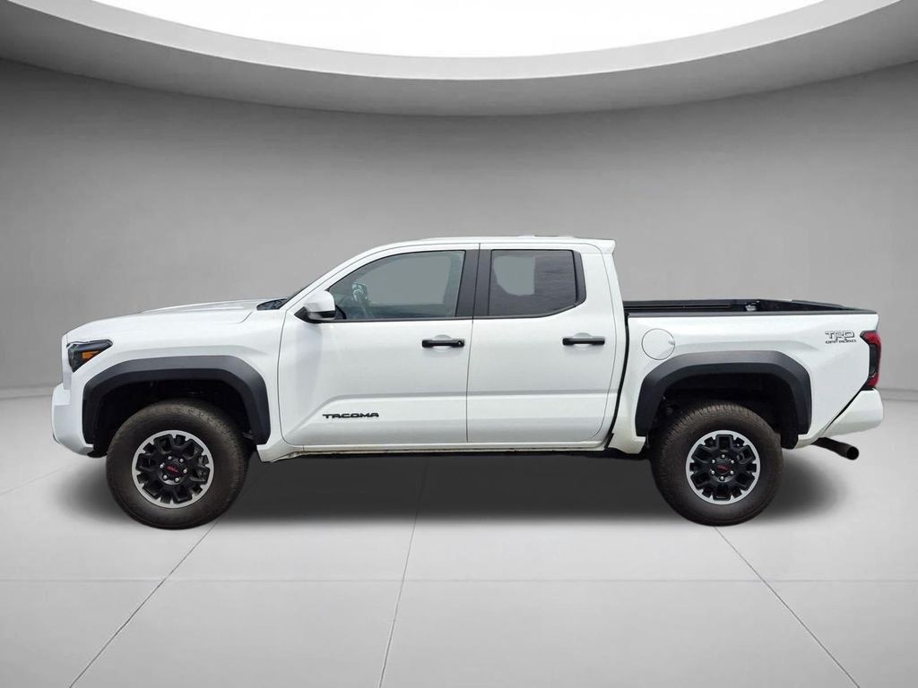 2025 Toyota TACOMA TRD OFF ROAD — фото 2