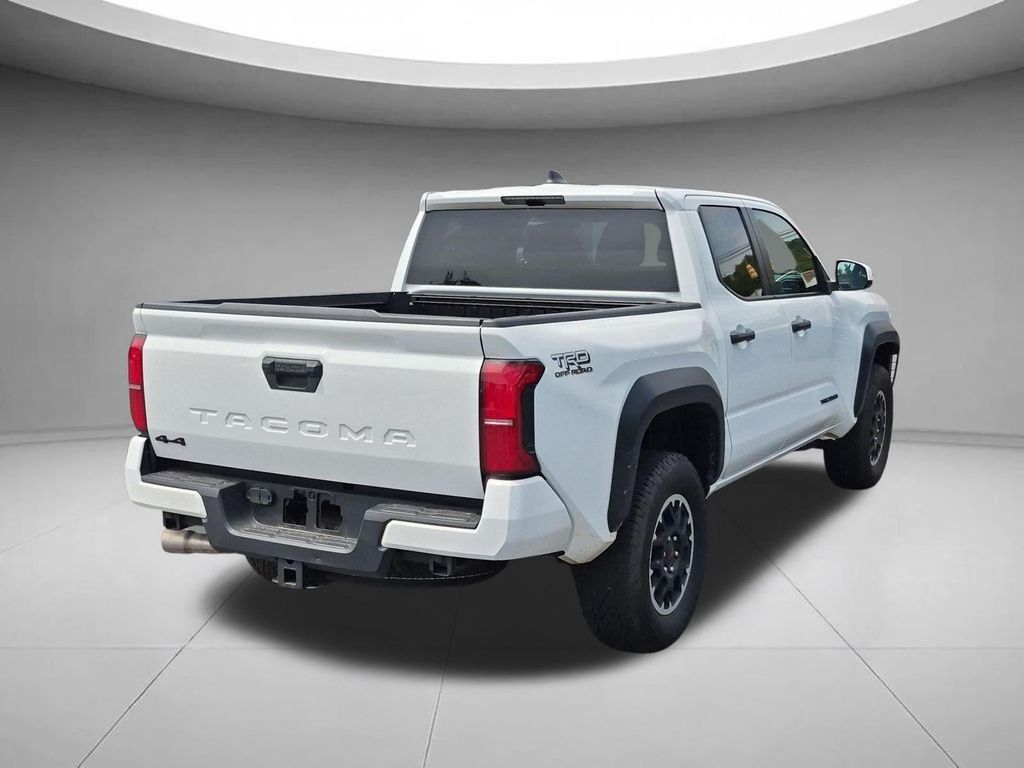 2025 Toyota TACOMA TRD OFF ROAD — фото 5