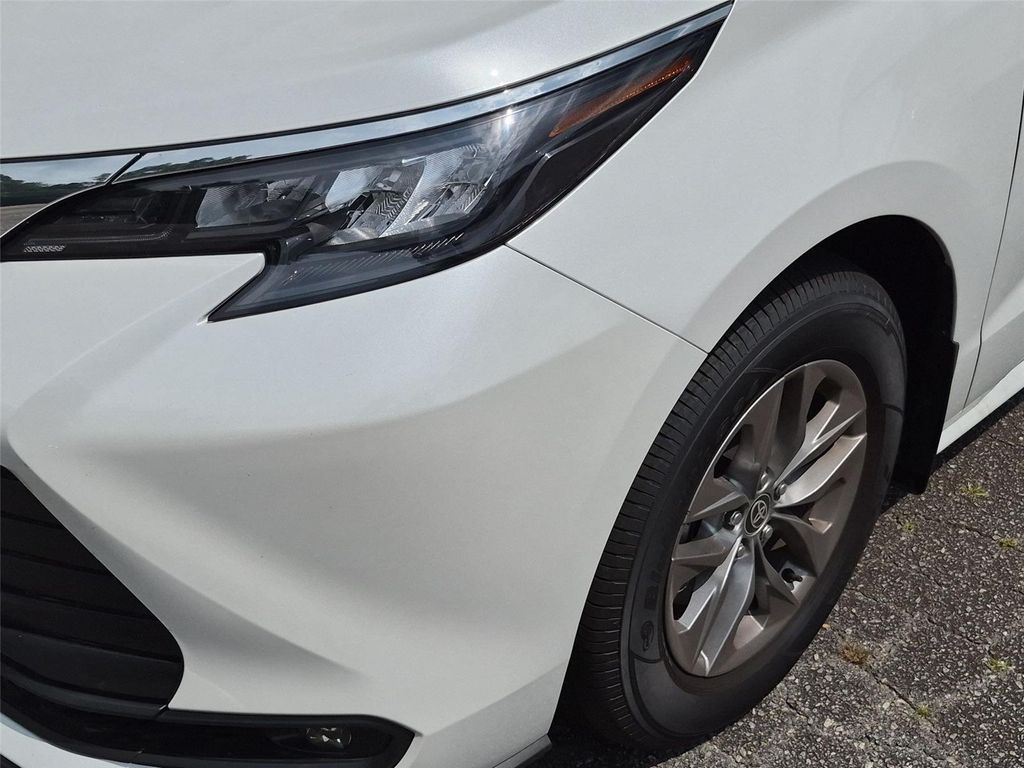 2026 Toyota SIENNA XLE 照片 9