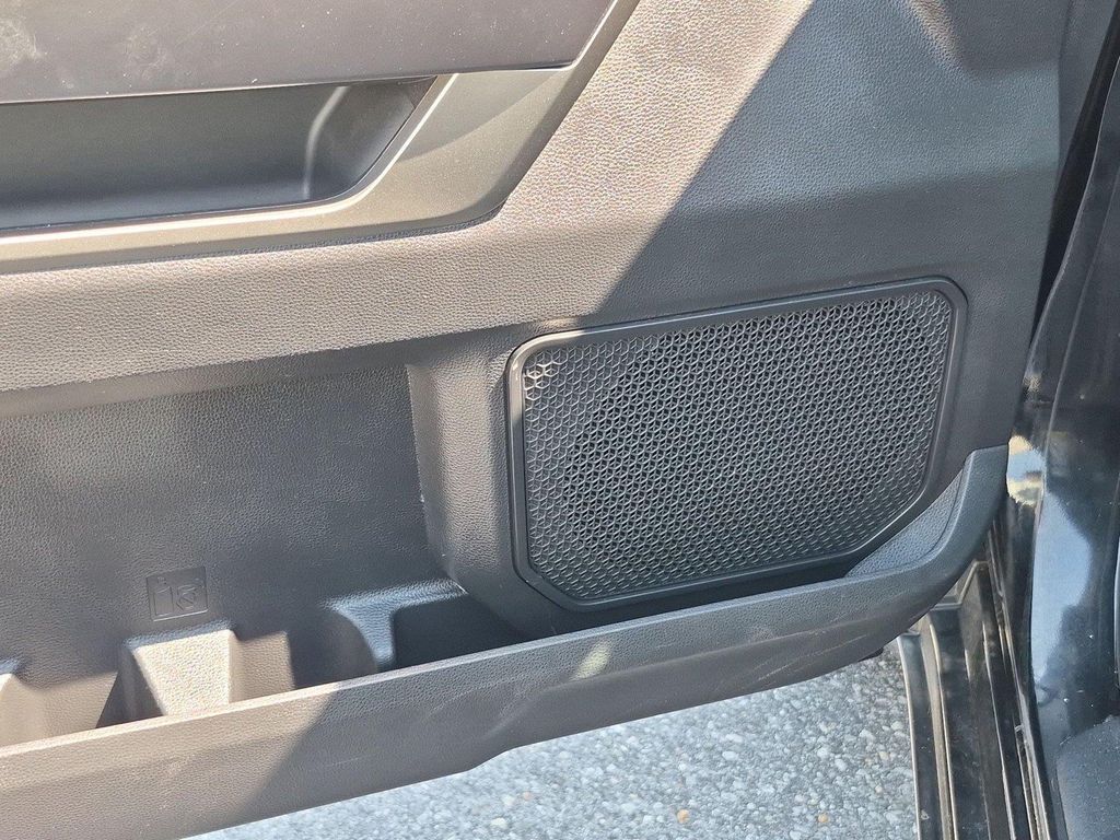 صورة مصغرة 17 لـ 2023 Toyota TUNDRA SR5