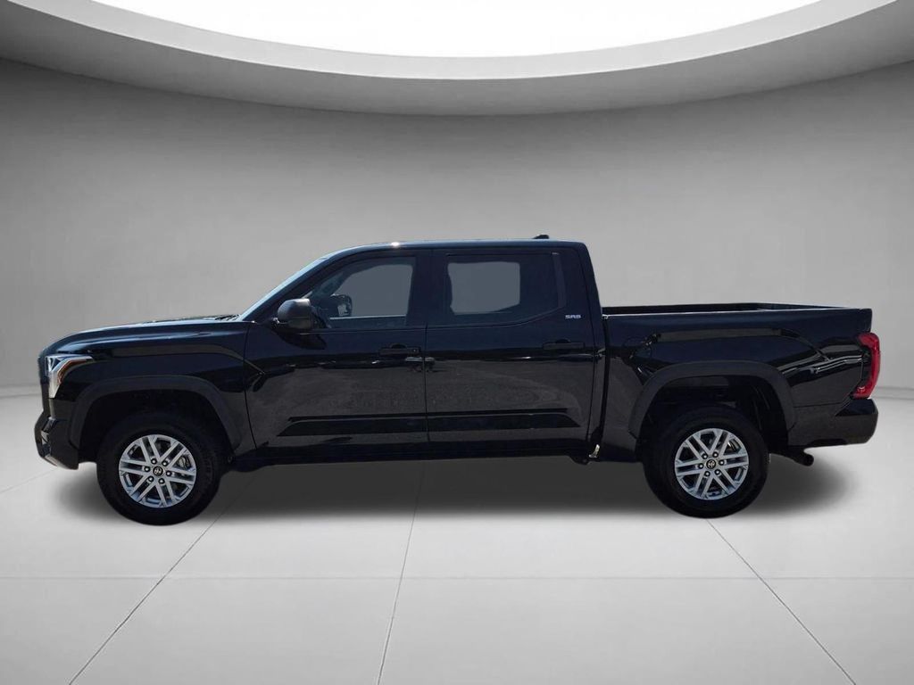 صورة مصغرة 2 لـ 2023 Toyota TUNDRA SR5