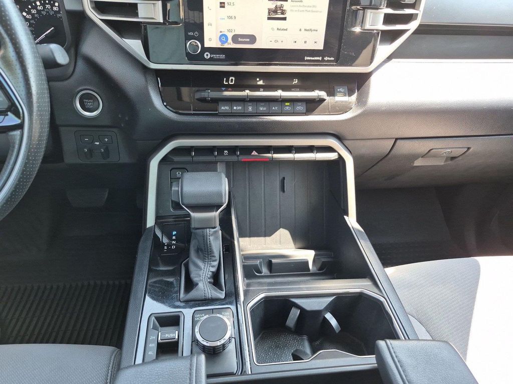 صورة مصغرة 27 لـ 2023 Toyota TUNDRA SR5