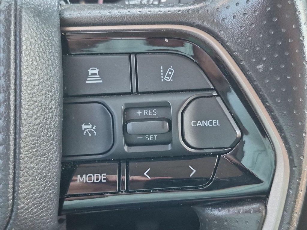صورة مصغرة 21 لـ 2023 Toyota TUNDRA SR5