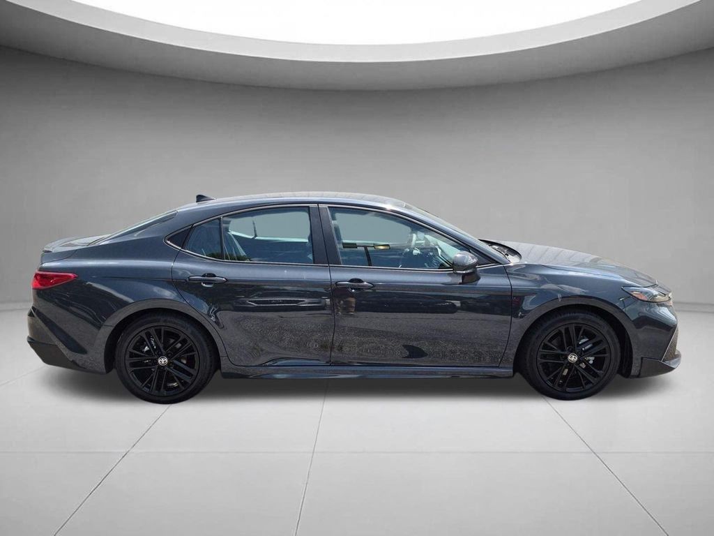 صورة 6 لـ 2026 Toyota CAMRY SE