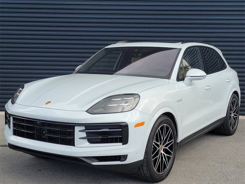 PORSCHE CAYENNE - 1