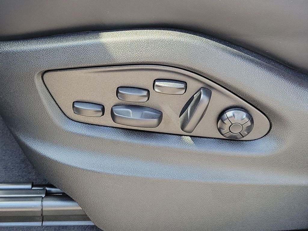 صورة مصغرة 28 لـ 2026 Porsche CAYENNE GTS