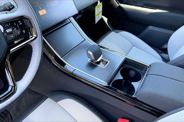صورة مصغرة 11 لـ 2026 LAND Rover RANGE ROVER VELAR P400 DYNAMIC SE