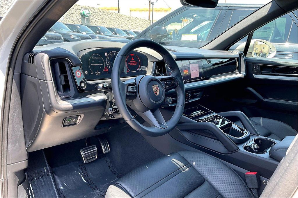 صورة مصغرة 17 لـ 2026 Porsche CAYENNE S