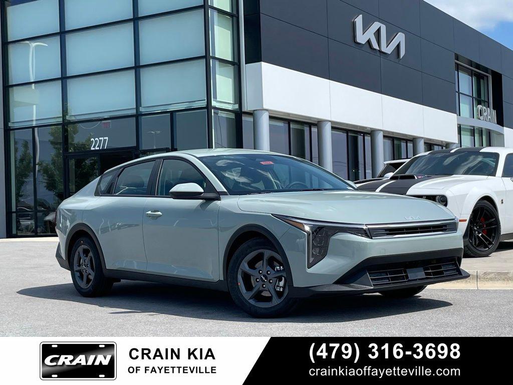 New 2026 Kia K4 LXS