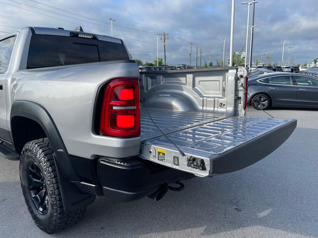 صورة مصغرة 28 لـ 2025 RAM 1500 RHO CREW CAB 4X4 5'7' BOX