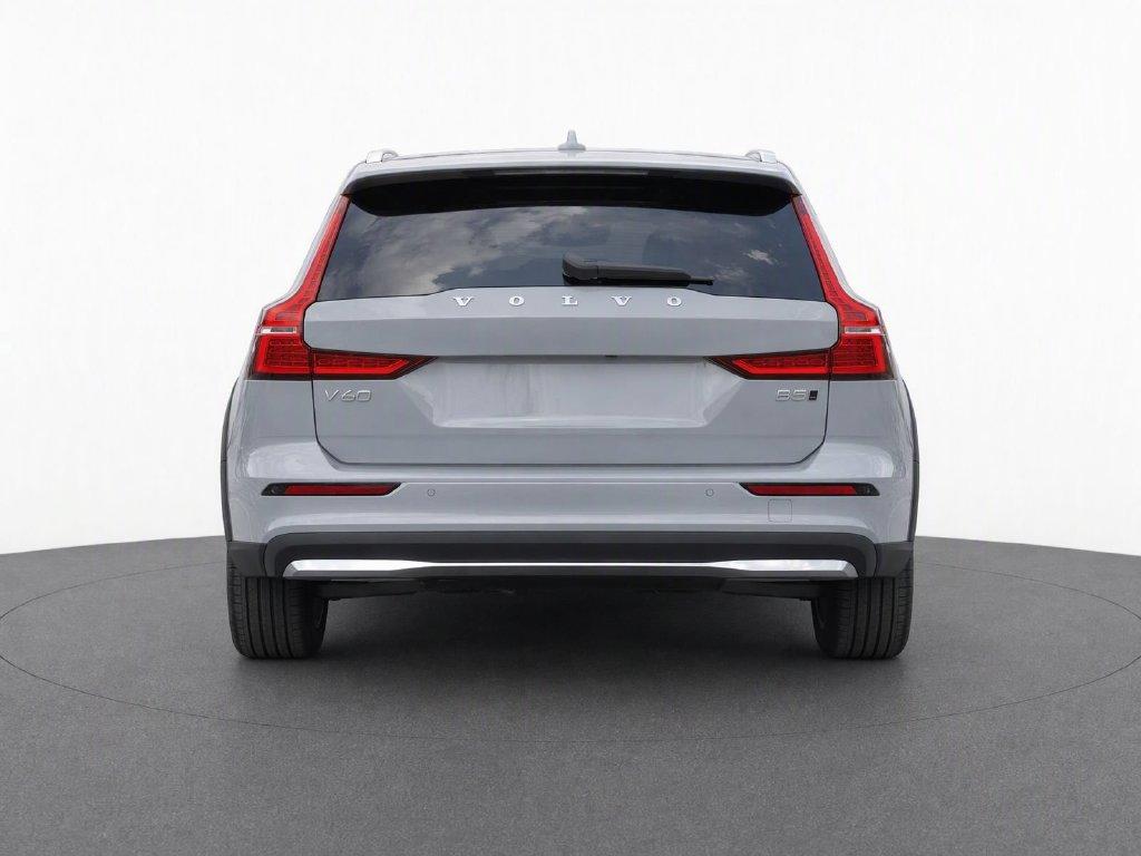 صورة 5 لـ 2025 Volvo V60 CROSS COUNTRY B5 PLUS
