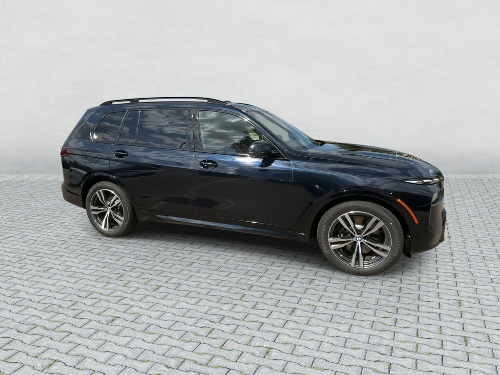 صورة 9 لـ 2027 BMW X7 XDRIVE40I