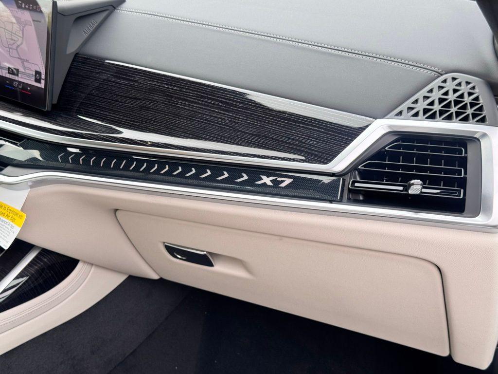 2026 BMW X7 XDRIVE40I — миниатюра 27