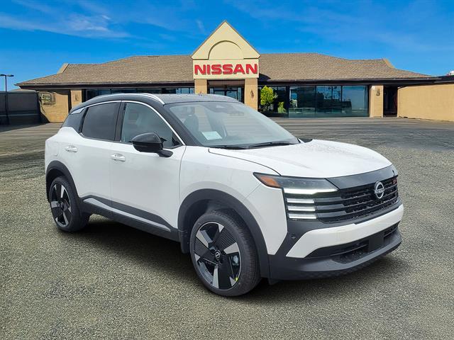 New 2025 Nissan Kicks SR