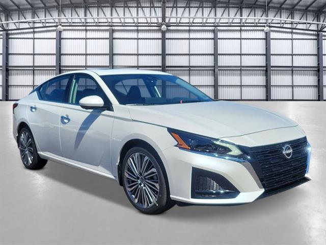 New 2025 Nissan Altima SL
