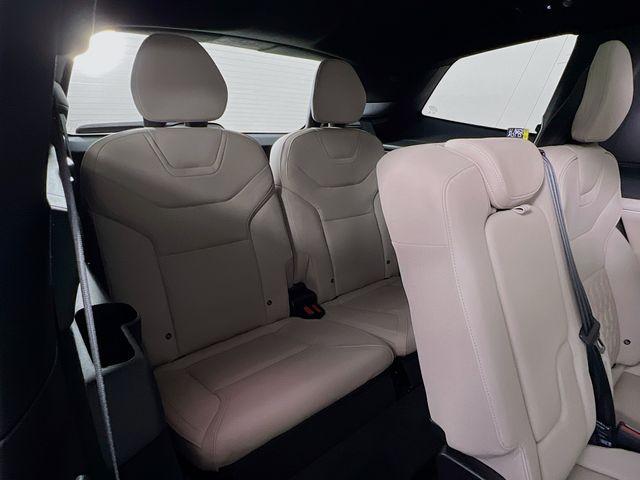 صورة مصغرة 18 لـ 2025 Volvo EX90 TWIN MOTOR PERFORMANCE ULTRA