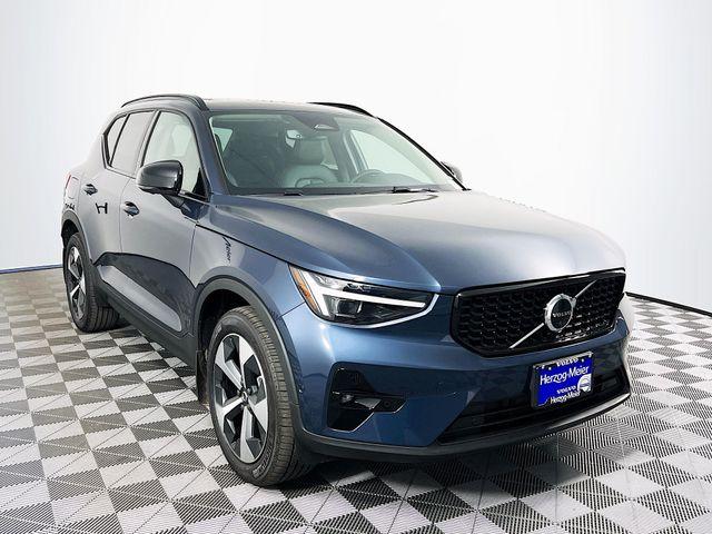 New 2026 Volvo XC40 B5 Plus