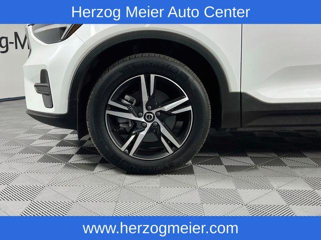 2025 Volvo XC40 B5 CORE BRIGHT THEME — миниатюра 22