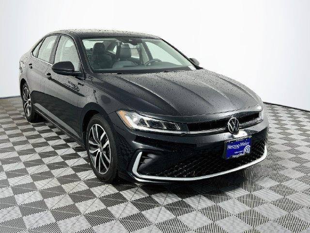 New 2027 Volkswagen Jetta 1.5T SE