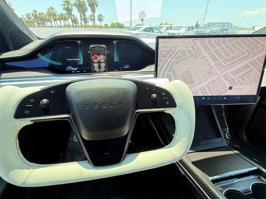 TESLA MODEL X PLAID - 7