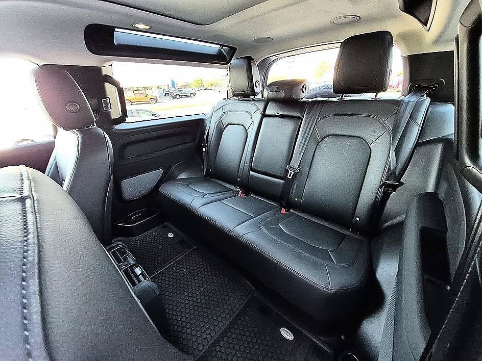 2023 LAND Rover DEFENDER SE 照片 27