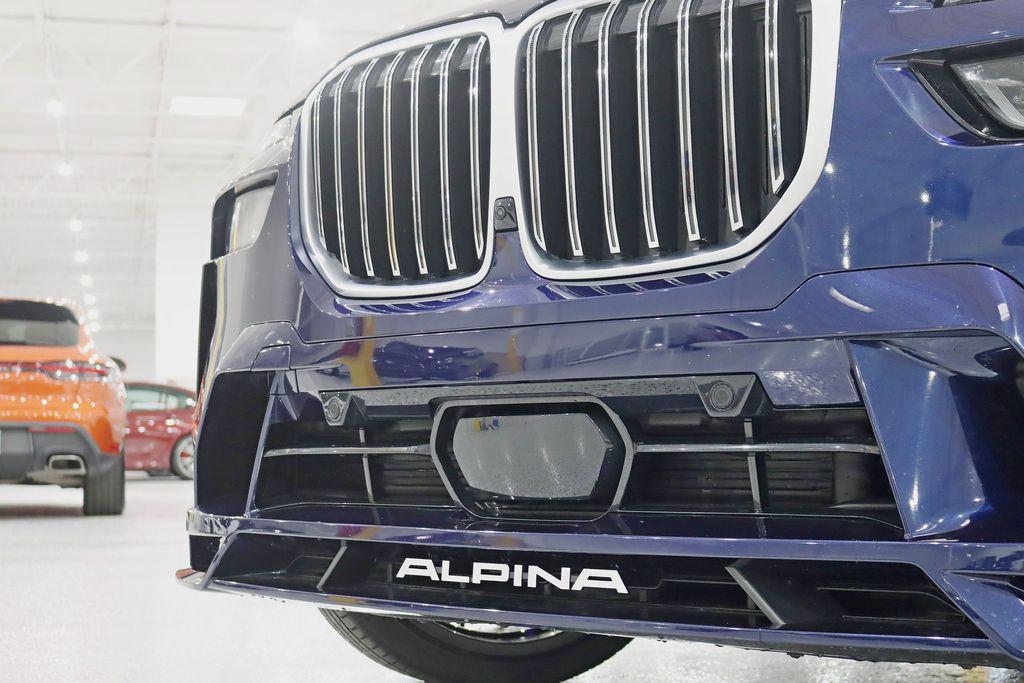 صورة 9 لـ 2026 BMW ALPINA XB7