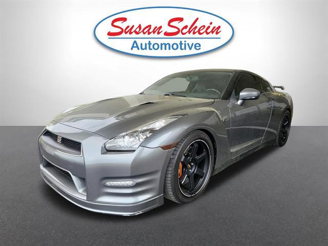 2014 Nissan GT-R