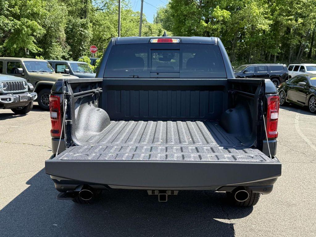 صورة مصغرة 30 لـ 2026 RAM 1500 BIG HORN/LONE STAR