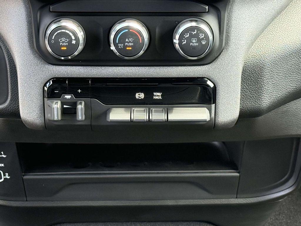 2024 RAM 2500 TRADESMAN — миниатюра 21