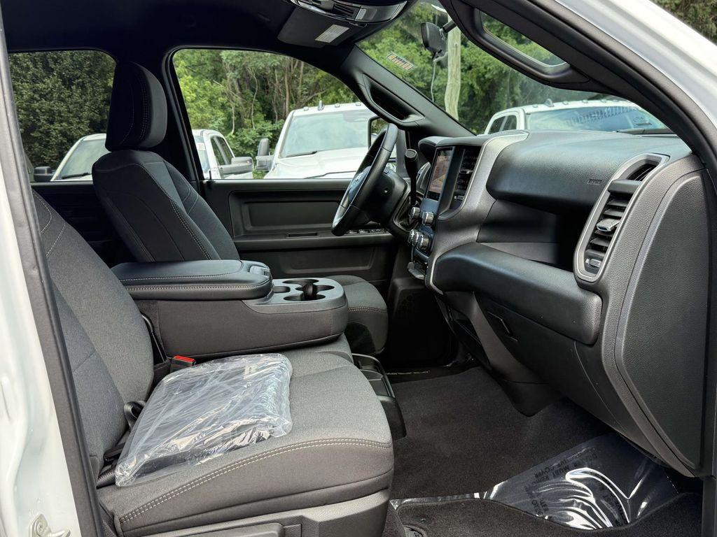 2024 RAM 2500 TRADESMAN — миниатюра 15