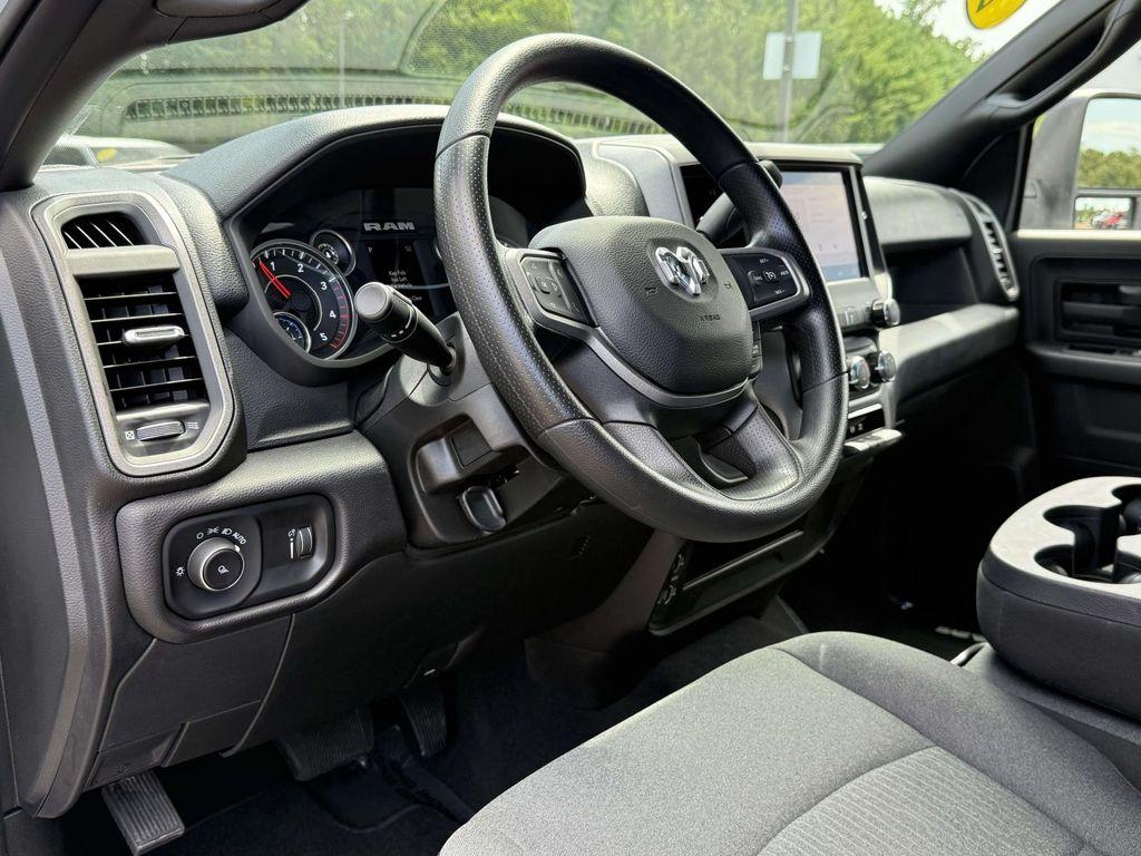 صورة 2 لـ 2024 RAM 2500 TRADESMAN
