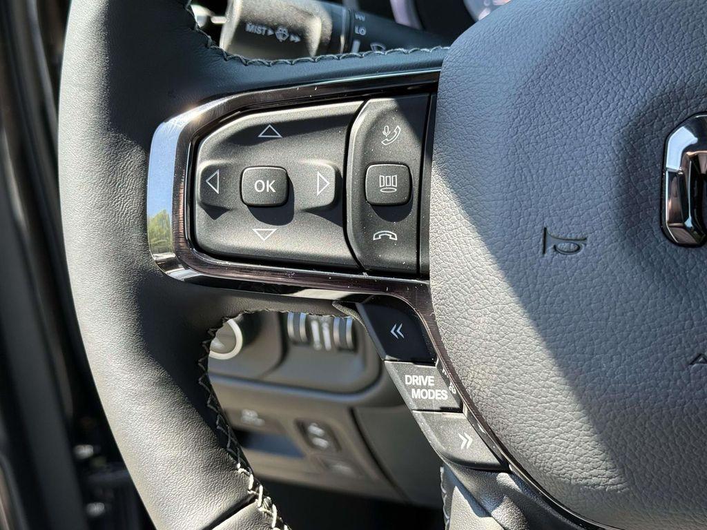 صورة مصغرة 25 لـ 2026 RAM 1500 LIMITED