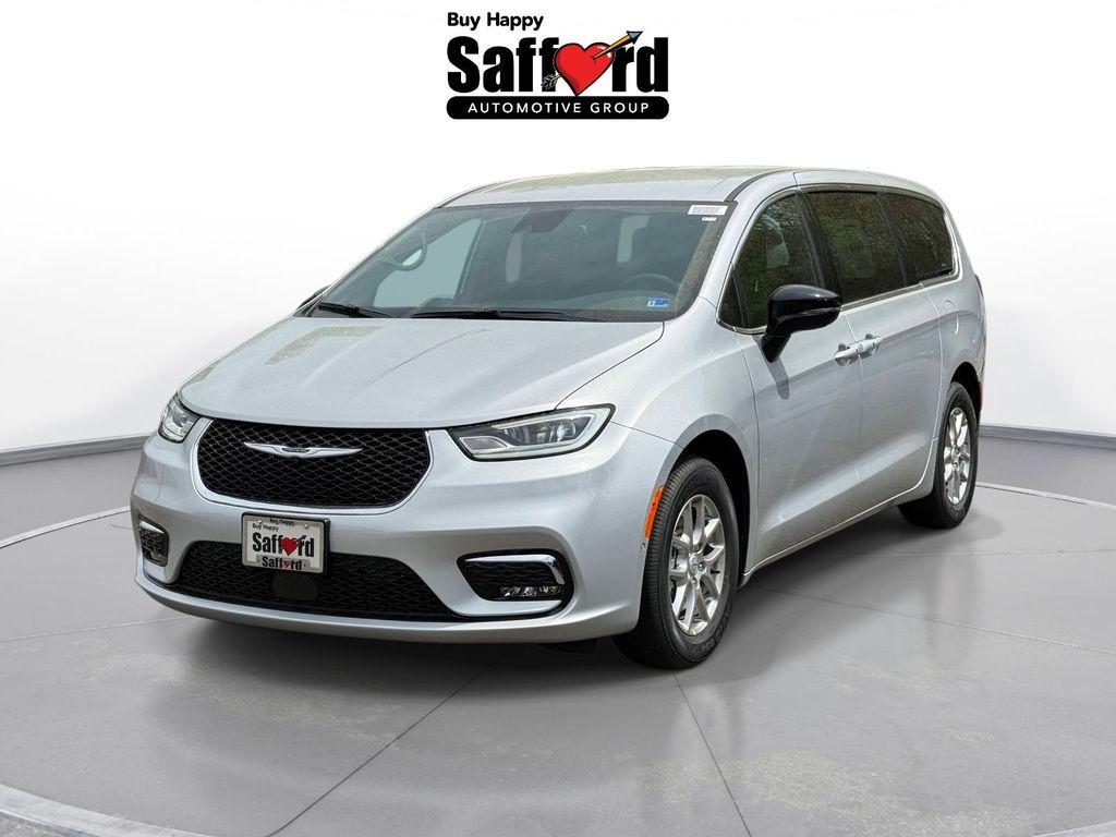 New 2026 Chrysler Pacifica Select