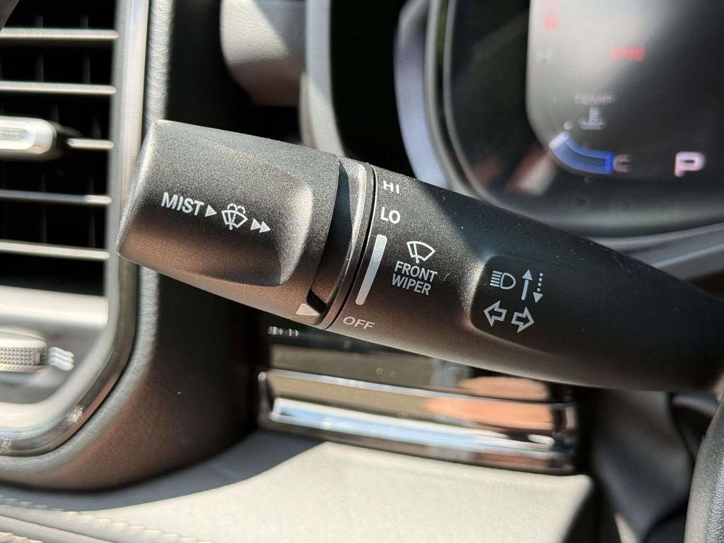 صورة مصغرة 26 لـ 2025 RAM 1500 LIMITED