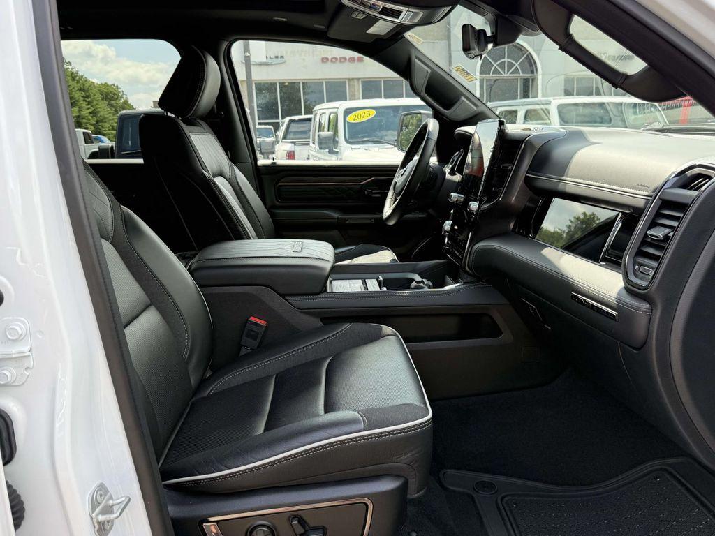 صورة مصغرة 16 لـ 2025 RAM 1500 LIMITED