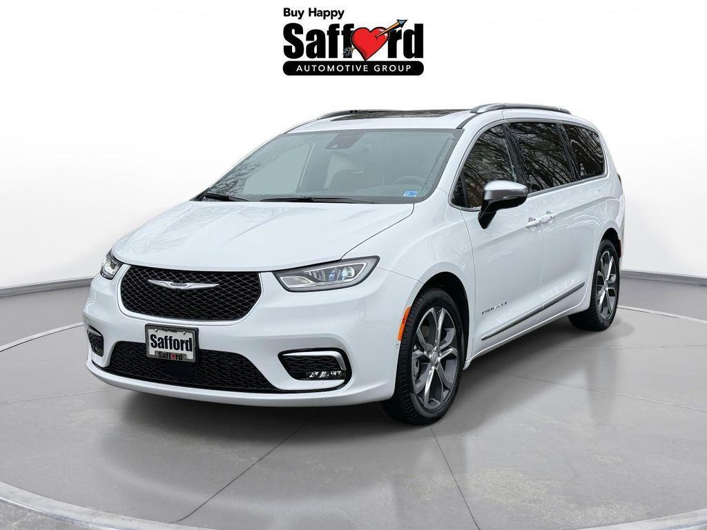 New 2026 Chrysler Pacifica Pinnacle