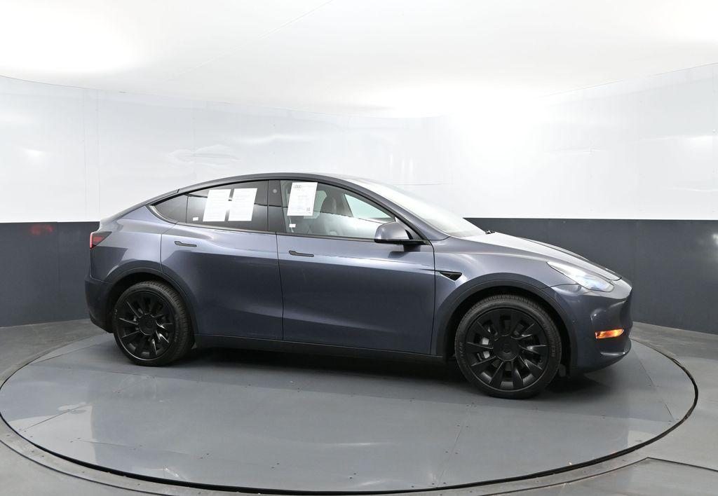 2023 Tesla MODEL Y LONG RANGE DUAL MOTOR ALL-WHEEL DRIVE — фото 4